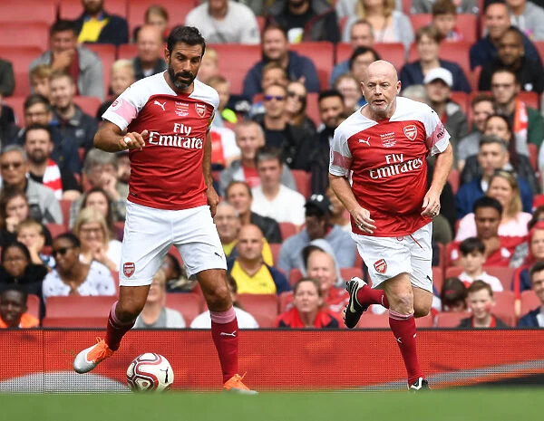 Arsenal Legends: Pires vs Groves - A Clash of Football Greats (2018-19)