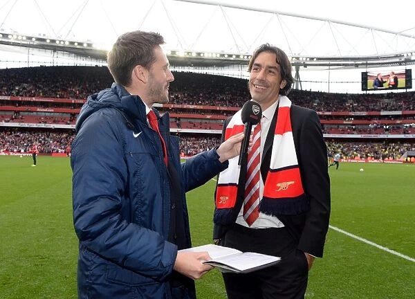 Arsenal Legends: Robert Pires Half-Time Chat Amidst Arsenal's 4:1 Victory over Norwich City