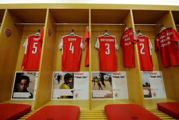 Framed Print : Arsenal Legends vs Milan Glorie: A Battle of Football Legends at Emirates Stadium