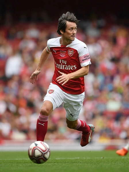 Arsenal Legends vs Real Madrid Legends: Rosicky's Glorious Performance at the Emirates