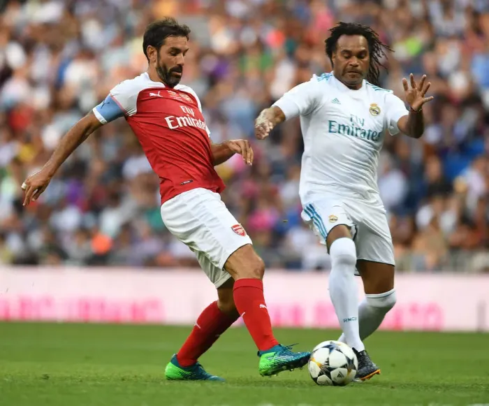 Framed Print : Arsenal Legends vs. Real Madrid Legends: A Clash of Football Greats at Bernabeu (2018-19)