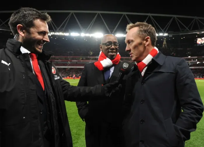 Framed Print : Arsenal Legends Wright and Dixon Reunite at Half-Time: Arsenal vs Leicester City, Premier League 2015