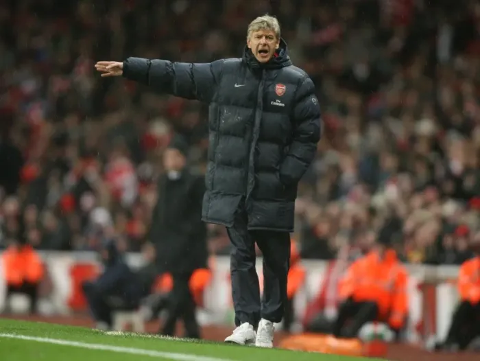 Framed Print : Arsenal manager Arsene Wenger. Arsenal 0: 3 Chelsea, Barclays Premier League Framed Print : Arsenal manager Arsene Wenger. Arsenal 0: 3 Chelsea, Barclays Premier League