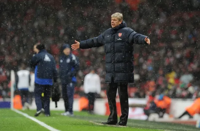 Framed Print : Arsenal manager Arsene Wenger. Arsenal 2: 2 Everton, Barclays Premier League