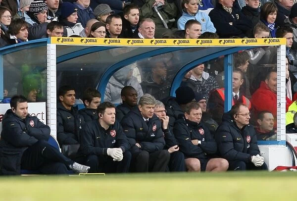 Arsenal manager Arsene Wenger on the bench during the match