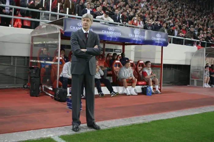 Framed Print : Arsenal manager Arsene Wenger. Olympiacos 1: 0 Arsenal, UEFA Champions League