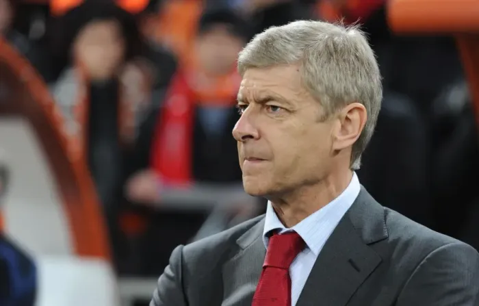 Framed Print : Arsenal manager Arsene Wenger. Shakhtar Donetsk 2: 1 Arsenal, UEFA Champiojns League