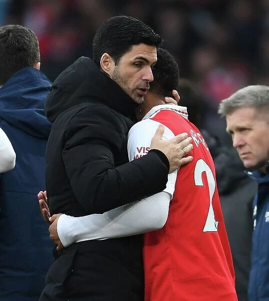 Arsenal Manager Mike Arteta Embraces Substitute Reiss Nelson: Arsenal FC vs AFC Bournemouth, Premier League 2022-23