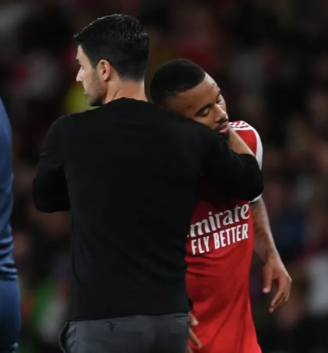 Framed Print : Arsenal Manager Mike Arteta Embraces Substituted Gabriel Jesus: Arsenal FC vs Aston Villa, Premier League 2022-23