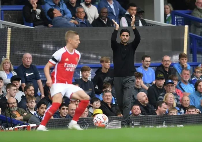Framed Print : Arsenal Manager Mikel Arteta Applauds Team at Everton vs Arsenal, Premier League 2023-24 Framed Print : Arsenal Manager Mikel Arteta Applauds Team at Everton vs Arsenal, Premier League 2023-24