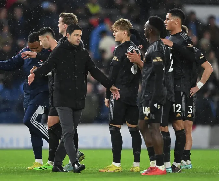 Framed Print : Arsenal Manager Mikel Arteta Celebrates with Eddie Nketiah after Brighton Victory, Premier League 2022-23