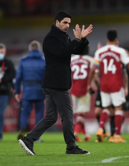 Framed Print : Arsenal Manager Mikel Arteta Celebrates with Fans after Arsenal's Victory over Burnley (December 2020) Framed Print : Arsenal Manager Mikel Arteta Celebrates with Fans after Arsenal's Victory over Burnley (December 2020)