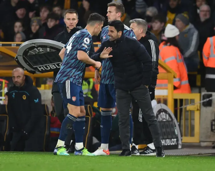 Framed Print : Arsenal Manager Mikel Arteta Conferring with Granit Xhaka during Wolverhampton Wanderers vs Arsenal, Premier League 2021-22