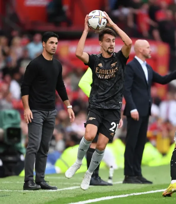 Framed Print : Arsenal Manager Mikel Arteta with Fabio Vieira at Manchester United vs Arsenal, 2022-23 Premier League