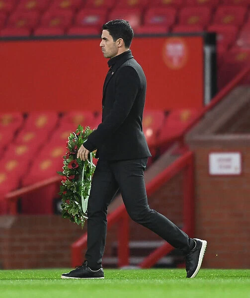 Arsenal Manager Mikel Arteta Leads Team at Empty Old Trafford in Manchester United vs Arsenal Premier League Clash (2020-21)