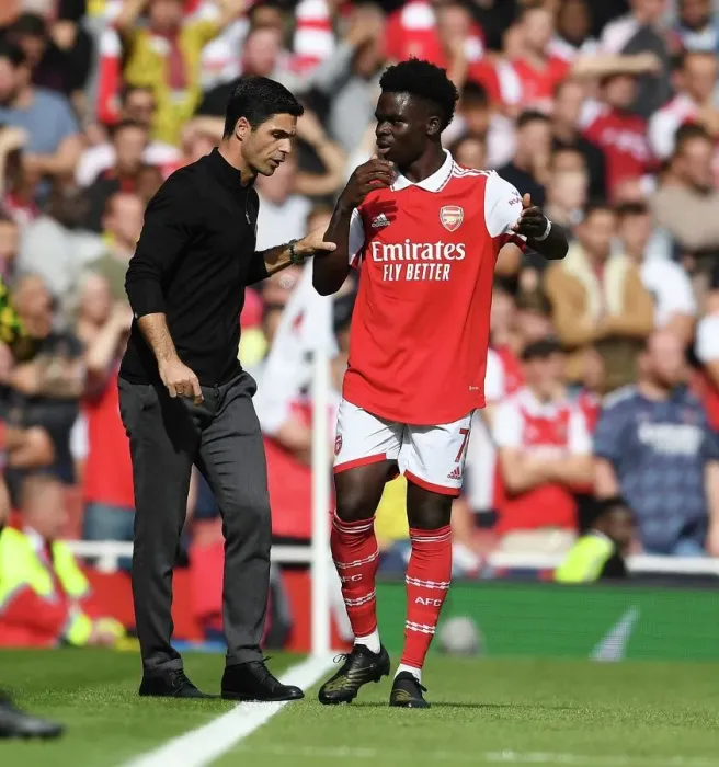 Framed Print : Arsenal Manager Mikel Arteta Motivating Bukayo Saka Amidst Arsenal v Tottenham Rivalry (2022-23) Framed Print : Arsenal Manager Mikel Arteta Motivating Bukayo Saka Amidst Arsenal v Tottenham Rivalry (2022-23)