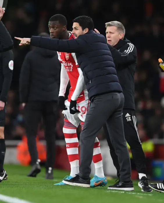 Framed Print : Arsenal Manager Mikel Arteta with Nicolas Pepe: Arsenal vs. Wolverhampton Wanderers, Premier League 2021-22