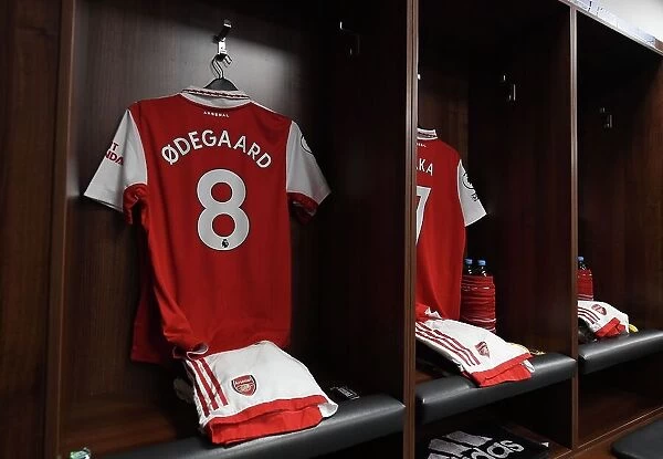 Arsenal: Martin Odegaard's Shirt in Arsenal Changing Room Before Leicester Match (Premier League 2022-23)