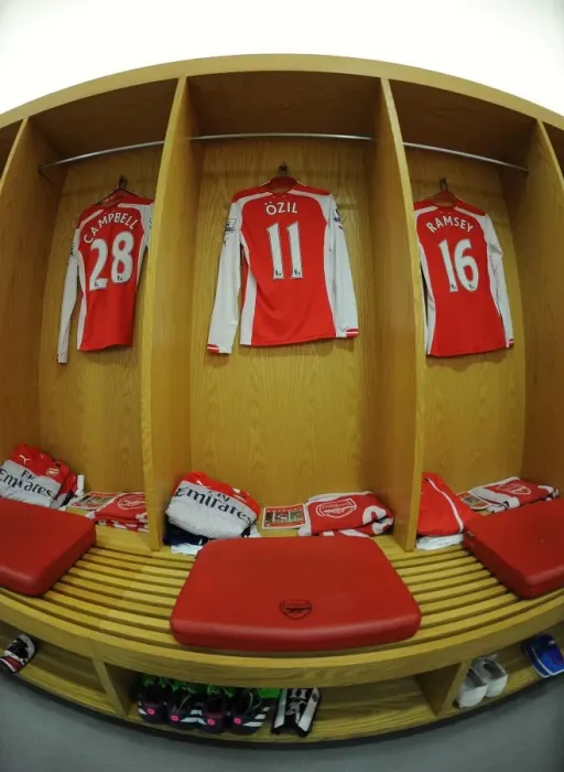 Framed Print : Arsenal: Mesut Ozil's Empty Jersey in the Changing Room before Arsenal vs Stoke City (2014-15) Framed Print : Arsenal: Mesut Ozil's Empty Jersey in the Changing Room before Arsenal vs Stoke City (2014-15)