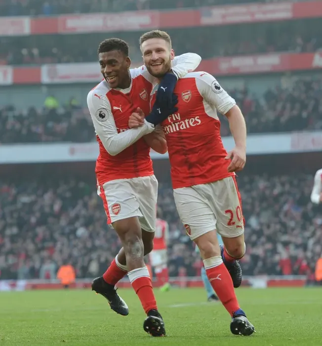 Framed Print : Arsenal: Mustafi and Iwobi's Goal Celebration vs Burnley (2016-17)