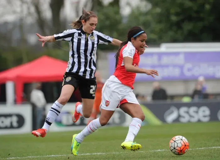 Framed Print : Arsenal and Notts County Ladies Face Off in FA Cup Quarter-Finals: Alex Scott's Dramatic Penalty Shootout Victory