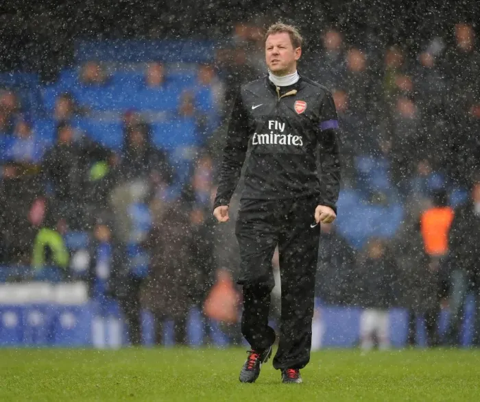 Framed Print : Arsenal Physio Colin Lewin. Chelsea 2: 1 Arsenal. Barclays Premier League. Stamford Bridge, 20  /  1  /  13