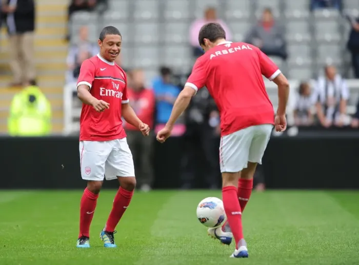Framed Print : Arsenal Players Alex Oxlade-Chamberlain and Carl Jenkinson Before Newcastle United Match, 2011-12 Premier League Framed Print : Arsenal Players Alex Oxlade-Chamberlain and Carl Jenkinson Before Newcastle United Match, 2011-12 Premier League
