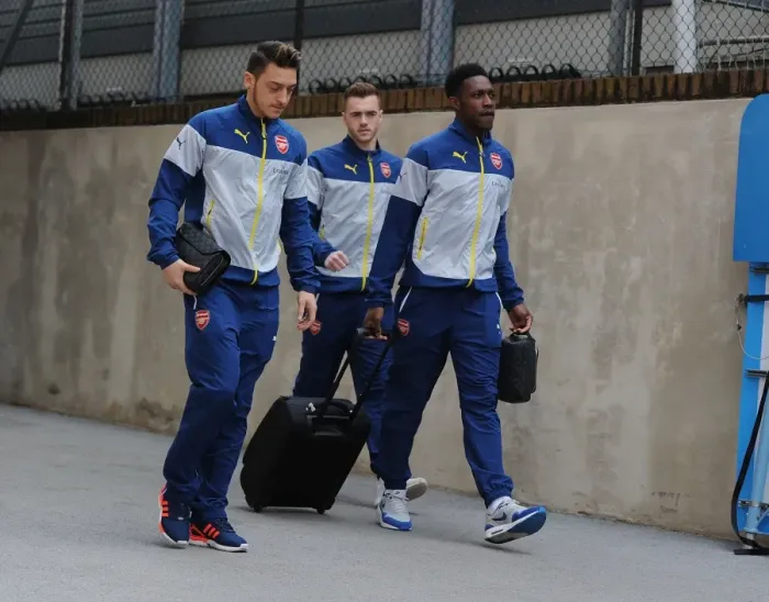 Framed Print : Arsenal Players Arrive at Selhurst Park for Crystal Palace Match (February 2015) Framed Print : Arsenal Players Arrive at Selhurst Park for Crystal Palace Match (February 2015)