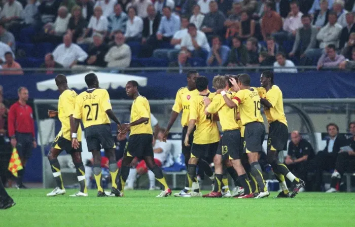 Framed Print : Arsenal players celebrate the 2nd goal scored by Tomas Rosicky