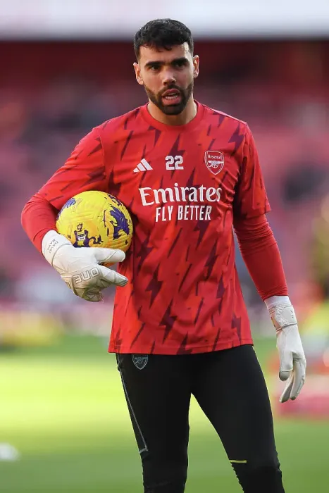 Framed Print : Arsenal Players Focused During Pre-Match Warm-Up Ahead of Arsenal vs Burnley (2023-24)