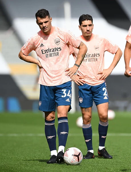Arsenal Players Granit Xhaka and Hector Bellerin Before Fulham Match, 2020-21 Premier League