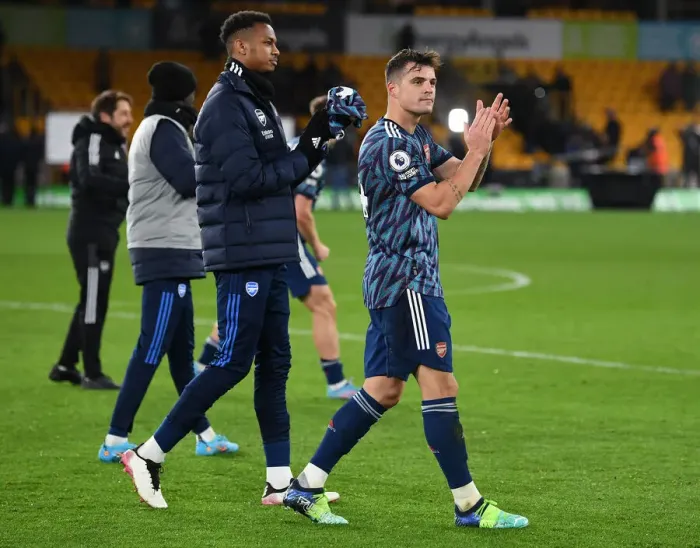 Framed Print : Arsenal Players Granit Xhaka and Zach Awe Celebrate with Fans after Wolverhampton Wanderers Match, 2021-22 Premier League