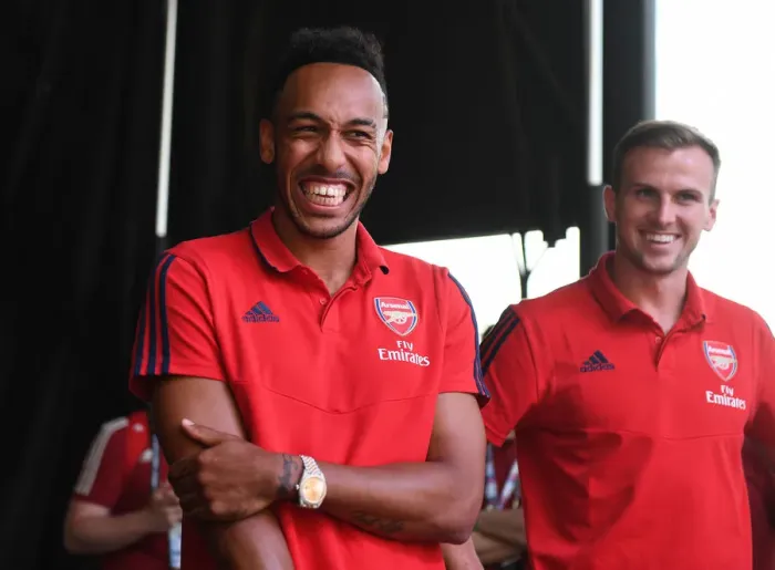 Framed Print : Arsenal Players Greet Fans before Arsenal v Fiorentina in 2019 International Champions Cup, Charlotte