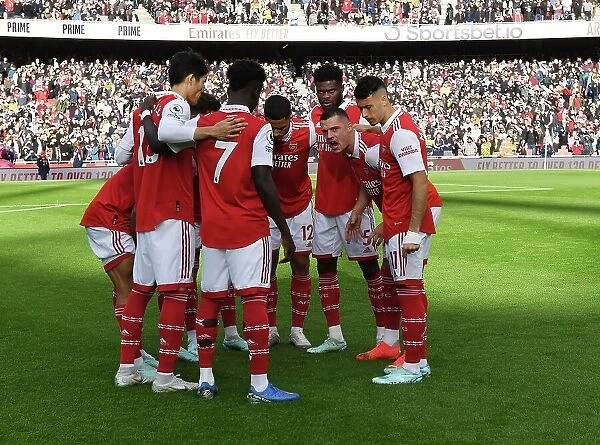 Arsenal Players Huddle Before Arsenal FC vs. Nottingham Forest, Premier League 2022-23