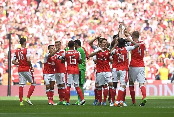 Arsenal players before the match. Arsenal 2: 1 Chelsea. FA Cup Final. Wembley Stadium