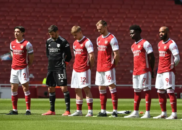 Framed Print : Arsenal Players Pay Tribute to Prince Philip During Minutes Silence at Empty Emirates Stadium vs Fulham, 2021 Framed Print : Arsenal Players Pay Tribute to Prince Philip During Minutes Silence at Empty Emirates Stadium vs Fulham, 2021