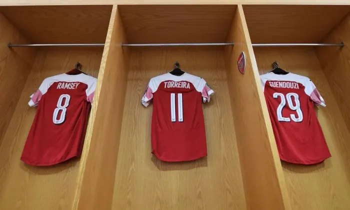 Framed Print : Arsenal Players Prepare for Carabao Cup Clash Against Tottenham: Ramsey, Torreira, Guendouzi Framed Print : Arsenal Players Prepare for Carabao Cup Clash Against Tottenham: Ramsey, Torreira, Guendouzi