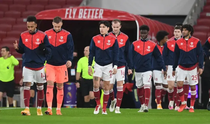 Framed Print : Arsenal Players Walk Out Before Arsenal vs Burnley Premier League Match, Emirates Stadium, London, 2020 Framed Print : Arsenal Players Walk Out Before Arsenal vs Burnley Premier League Match, Emirates Stadium, London, 2020