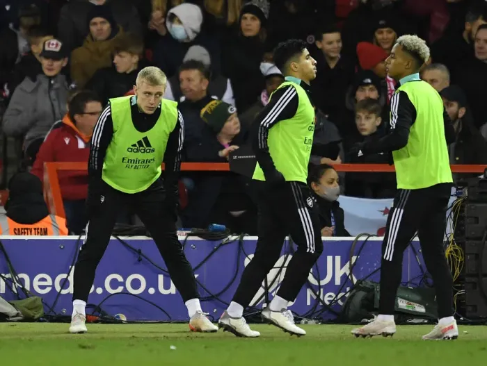 Framed Print : Arsenal Players Warm Up Ahead of Nottingham Forest FA Cup Clash
