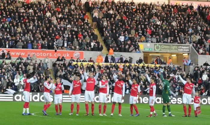 Framed Print : Arsenal Players Wave to Fans Before Swansea City Match, 2012