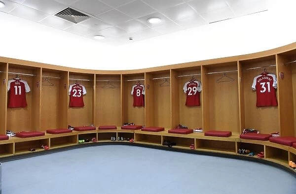 Arsenal Pre-Match Changing Room: Arsenal vs AFC Bournemouth (2017-18)