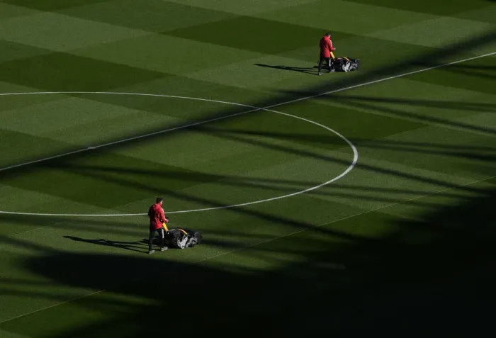 Framed Print : Arsenal: Pre-Match Groundskeeping at Emirates Stadium - Battle Ready for Arsenal v Aston Villa (2021-22)