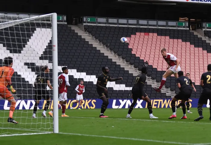 Framed Print : Arsenal in Pre-Season Action: MK Dons vs Arsenal (2020-21)