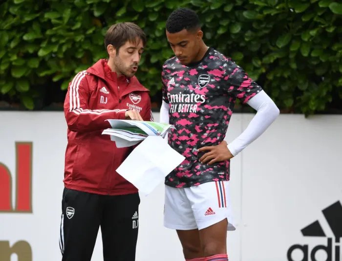 Framed Print : Arsenal Pre-Season: Nicolas Janssen Coaches Miguel Azeez vs Watford