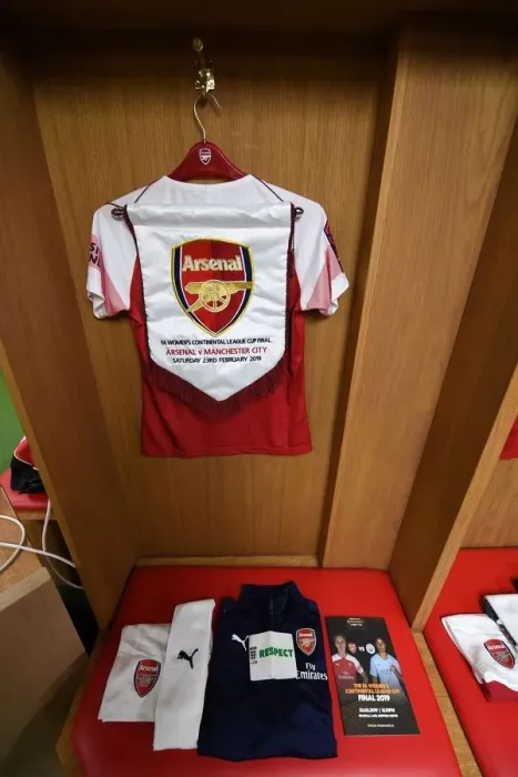 Framed Print : Arsenal: Preparing for Battle in the FA Womens Continental Cup Final vs Manchester City Framed Print : Arsenal: Preparing for Battle in the FA Womens Continental Cup Final vs Manchester City