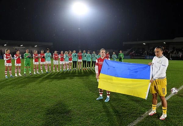 Arsenal and Reading Women Unite for Ukraine: A Show of Solidarity on the Football Field