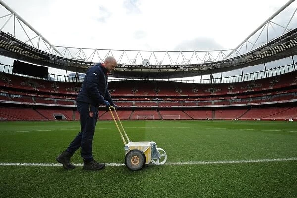 Arsenal: Readying the Emirates Pitch for Swansea City (2015-16)