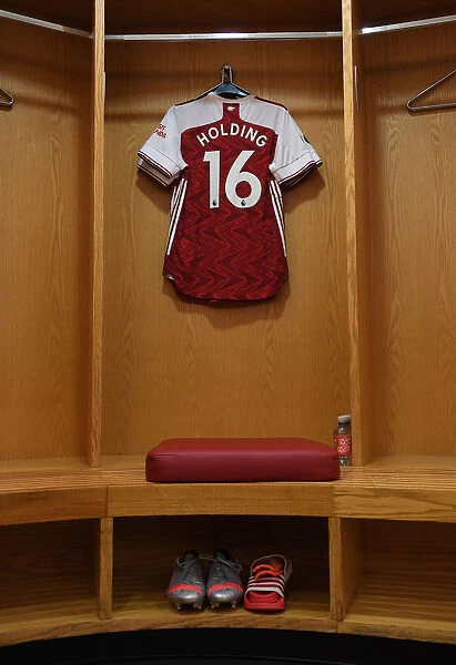 Arsenal: Rob Holding Prepares for Arsenal v Watford (2019-20)