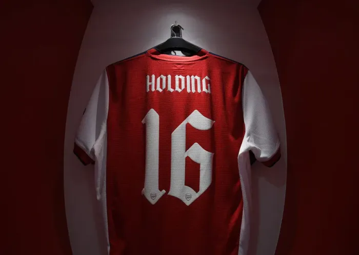Framed Print : Arsenal: Rob Holding Prepares for Carabao Cup Showdown against Leeds United Framed Print : Arsenal: Rob Holding Prepares for Carabao Cup Showdown against Leeds United