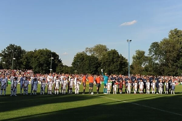 Arsenal and SC Columbia line up before the match